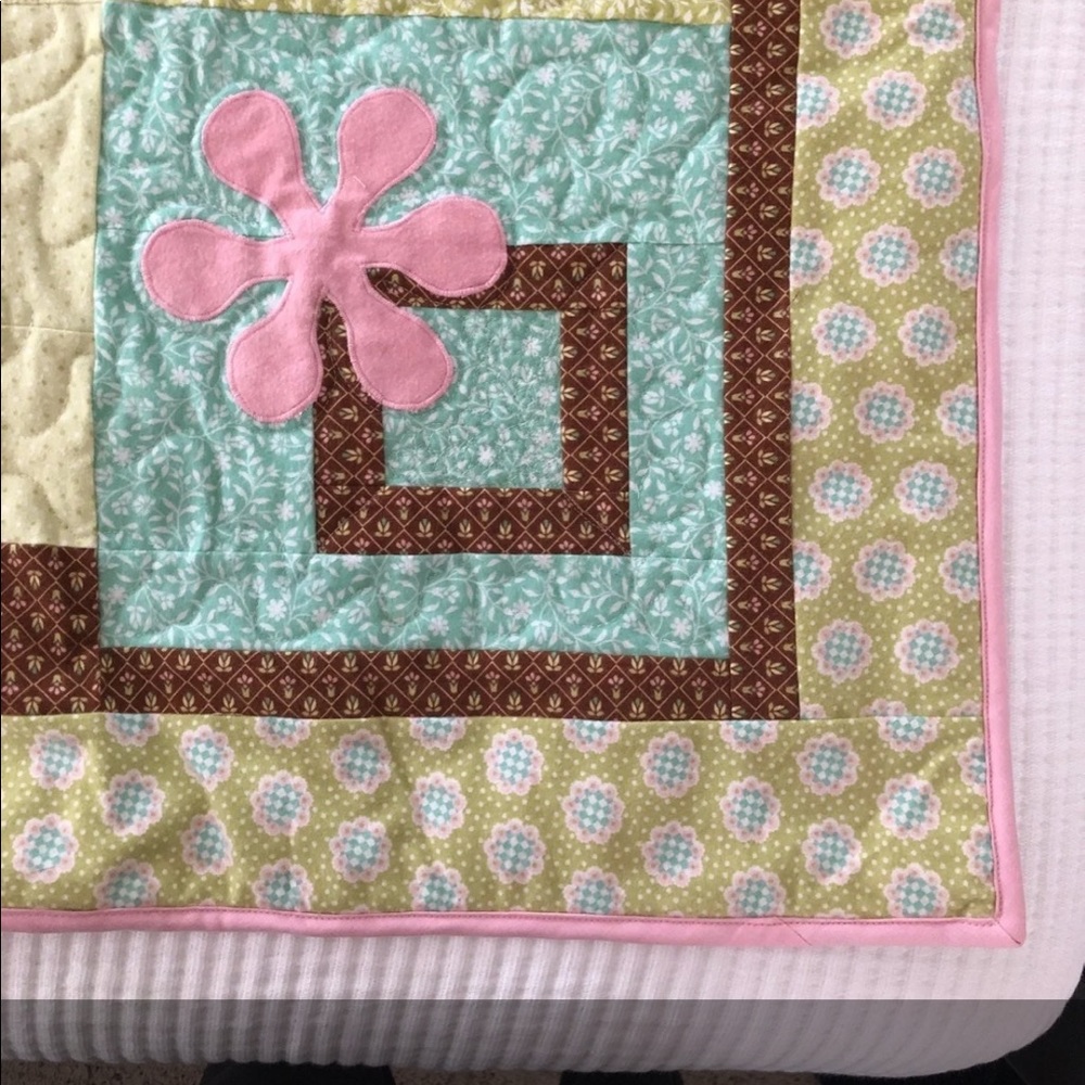 Handmade Quilt - Picture 3 of 6